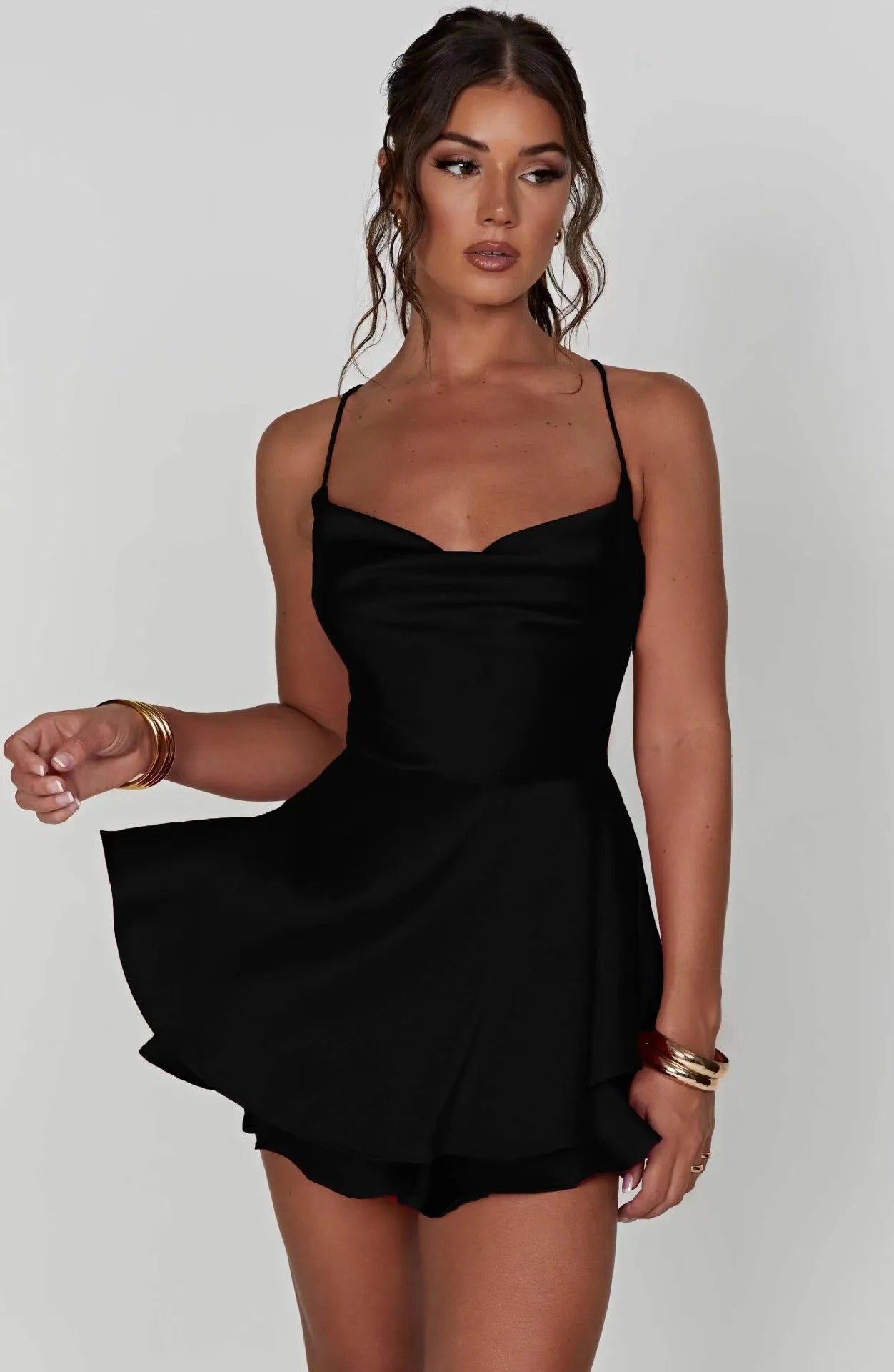 RONA | La Robe Qui Fait Tourner les Têtes 🔥